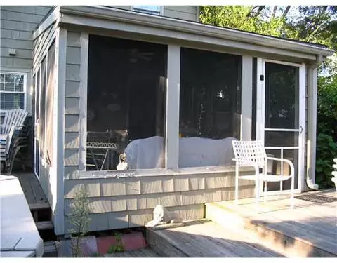 78 Wayne St, Warwick, RI 02889 photo 8