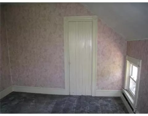 103 Blade St, Warwick, RI 02886 photo 8