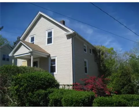 103 Blade St, Warwick, RI 02886 photo 2
