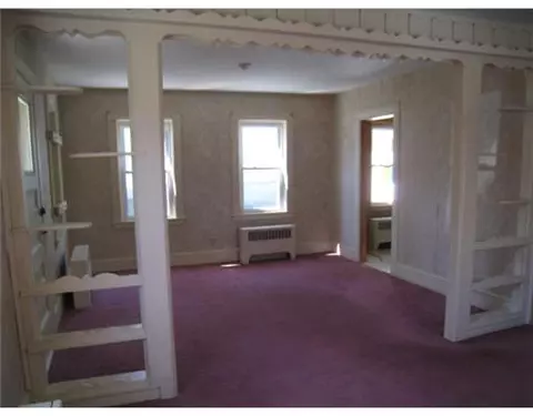 103 Blade St, Warwick, RI 02886 photo 4