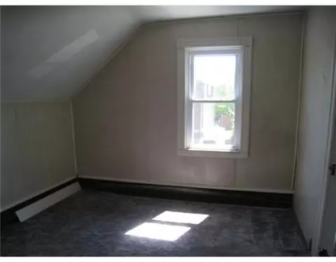 103 Blade St, Warwick, RI 02886 photo 7