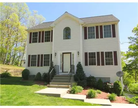 11 Elizabeth Ave, Woonsocket, RI 02895 photo 1