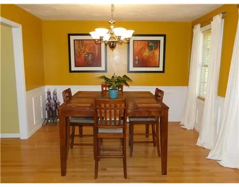 11 Elizabeth Ave, Woonsocket, RI 02895 photo 2