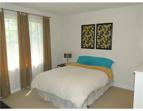 11 Elizabeth Ave, Woonsocket, RI 02895 photo 10