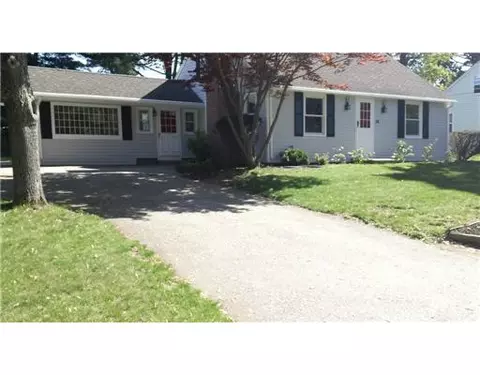 34 Lancaster Ave, Warwick, RI 02886 photo 3