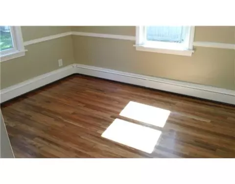 34 Lancaster Ave, Warwick, RI 02886 photo 11