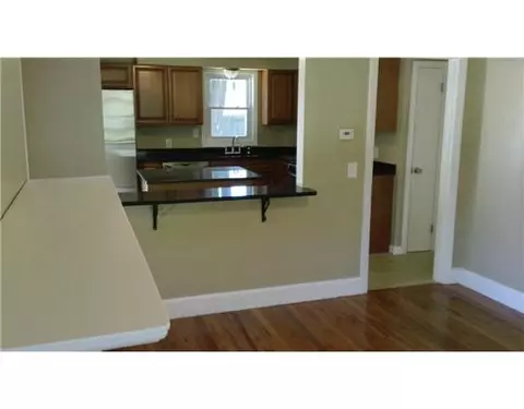 34 Lancaster Ave, Warwick, RI 02886 photo 6