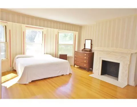 12 Elm St, Westerly, RI 02891 photo 16