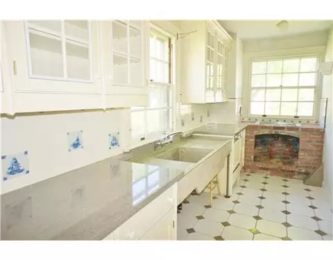 12 Elm St, Westerly, RI 02891 photo 8