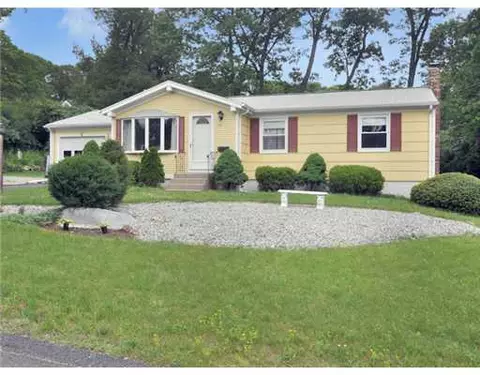 45 Sutter Ave, Warwick, RI 02886 photo 18