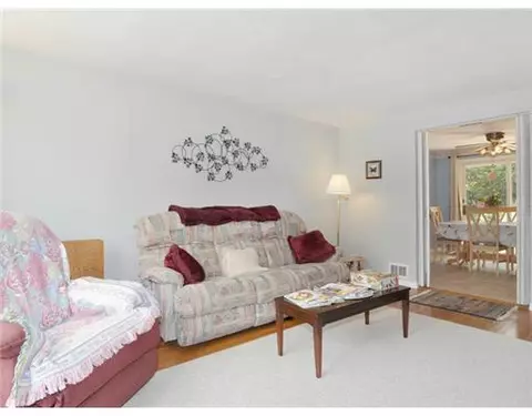 45 Sutter Ave, Warwick, RI 02886 photo 16