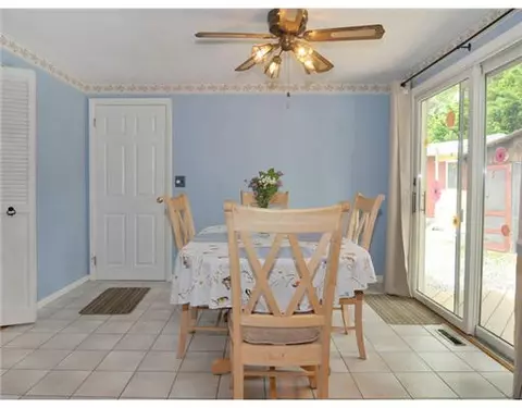 45 Sutter Ave, Warwick, RI 02886 photo 4