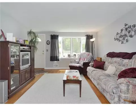 45 Sutter Ave, Warwick, RI 02886 photo 17
