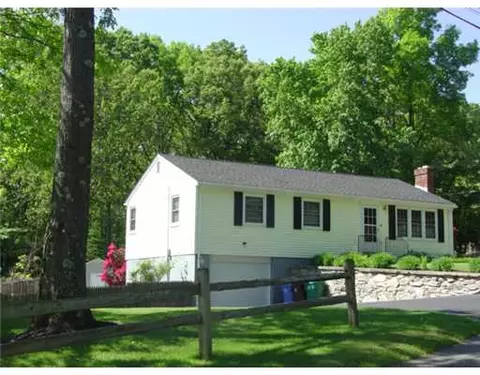 24 Hillview St, Woonsocket, RI 02895 photo 1