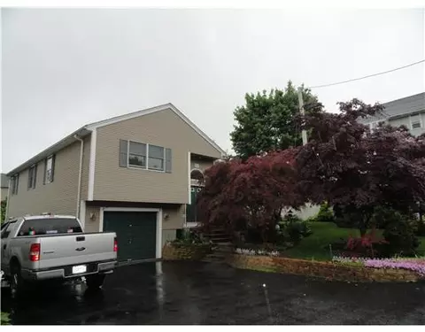 554 Grove St, Woonsocket, RI 02895 photo 1