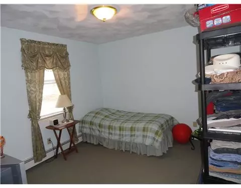 554 Grove St, Woonsocket, RI 02895 photo 8