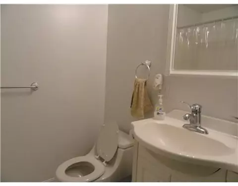 554 Grove St, Woonsocket, RI 02895 photo 9