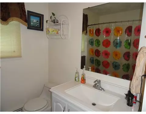 554 Grove St, Woonsocket, RI 02895 photo 6