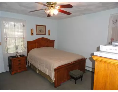 554 Grove St, Woonsocket, RI 02895 photo 7