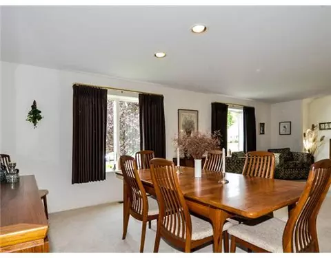 10 Jacobs Point Rd, Warren, RI 02885 photo 19