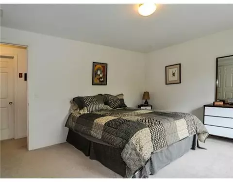 10 Jacobs Point Rd, Warren, RI 02885 photo 10