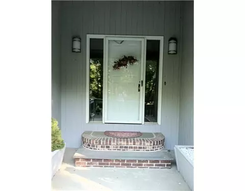 56 Falcon Ridge Dr, Exeter, RI 02822 photo 2