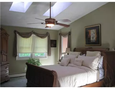 56 Falcon Ridge Dr, Exeter, RI 02822 photo 10
