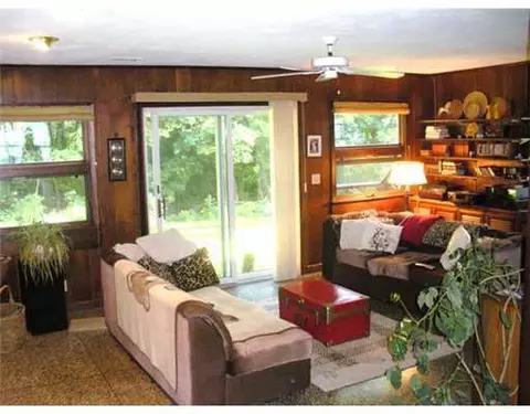 86 Shenandoah Rd, Warwick, RI 02886 photo 9