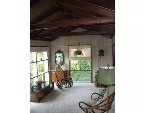 86 Shenandoah Rd, Warwick, RI 02886 photo 8