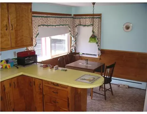 16 School St, Warwick, RI 02889 photo 10