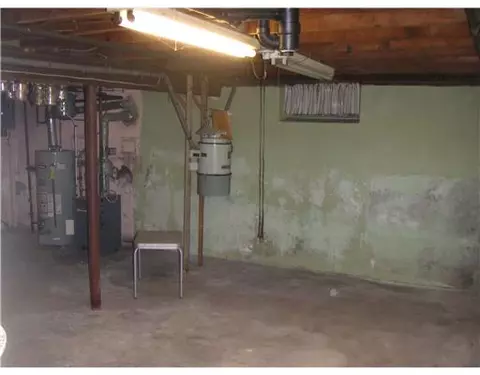 16 School St, Warwick, RI 02889 photo 17