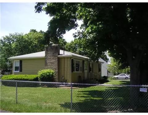 16 School St, Warwick, RI 02889 photo 3