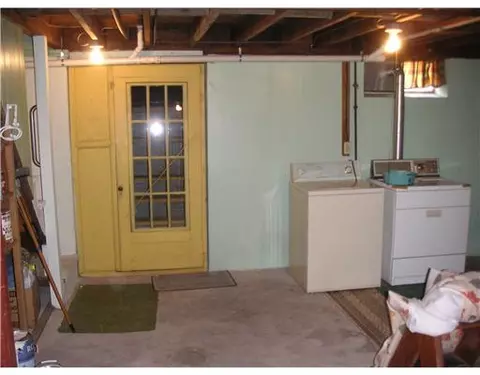 16 School St, Warwick, RI 02889 photo 18