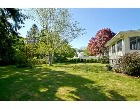 30 Stuart St, Westerly, RI 02891 photo 18