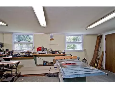 30 Stuart St, Westerly, RI 02891 photo 17