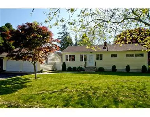30 Stuart St, Westerly, RI 02891 photo 1