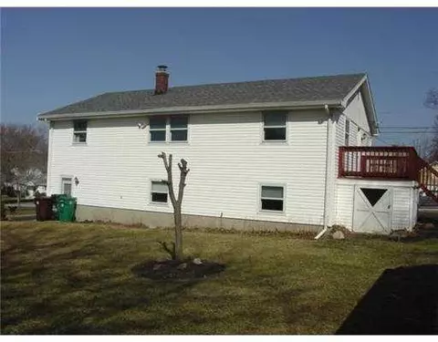238 Burrington St, Woonsocket, RI 02895 photo 14
