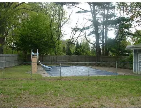 173 Asylum Rd, Warwick, RI 02886 photo 6