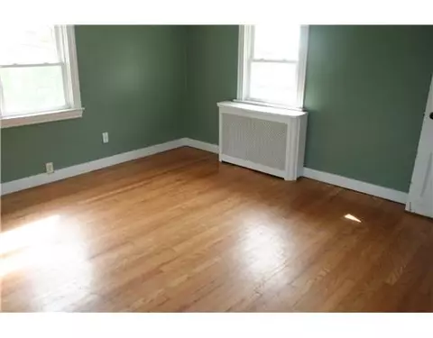 191 Rhode Island Ave, Woonsocket, RI 02895 photo 9