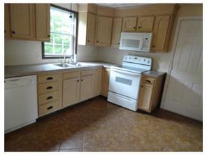 30 Casey Ln, Coventry, RI 02816 photo 7