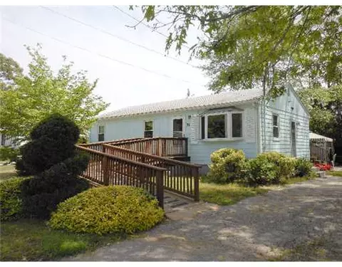 26 John St, Warwick, RI 02889 photo 1