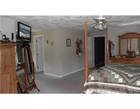 8 Casey Ln, Coventry, RI 02816 photo 13