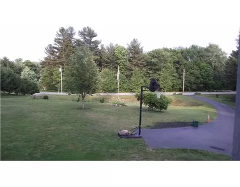 8 Casey Ln, Coventry, RI 02816 photo 11