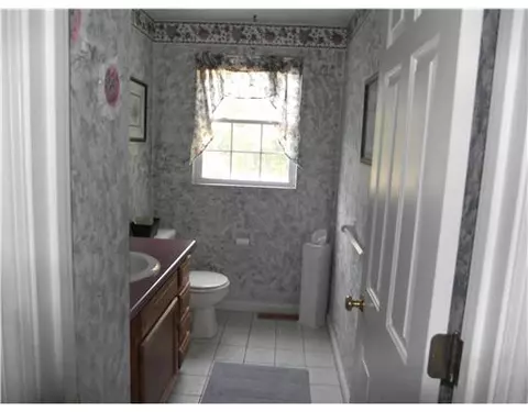 8 Casey Ln, Coventry, RI 02816 photo 8
