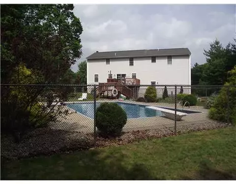 8 Casey Ln, Coventry, RI 02816 photo 10