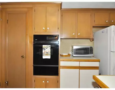 70 Walker Rd, Warwick, RI 02889 photo 7