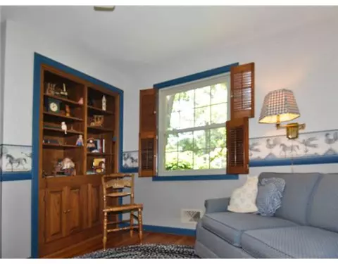 70 Walker Rd, Warwick, RI 02889 photo 15