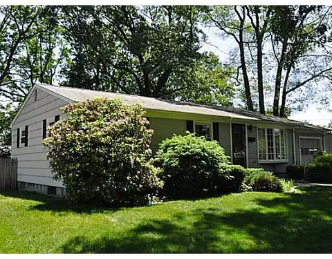 70 Walker Rd, Warwick, RI 02889 photo 20