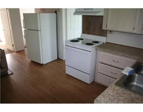 95 Manville Rd, Woonsocket, RI 02895 photo 8