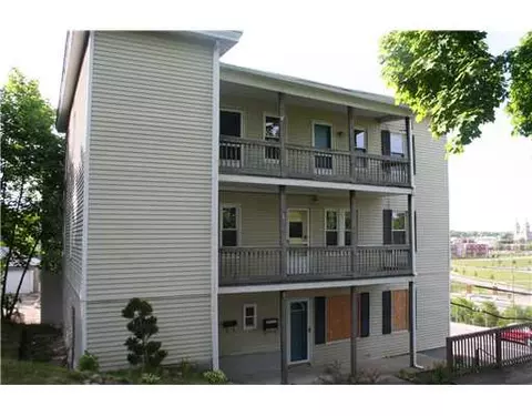 95 Manville Rd, Woonsocket, RI 02895 photo 2